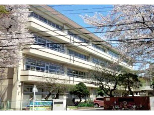 朝霞市立朝霞第二小学校（約1,200m）