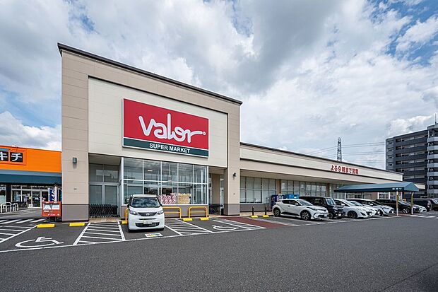 スーパーマーケットバロー鏡島店（約2,100m）