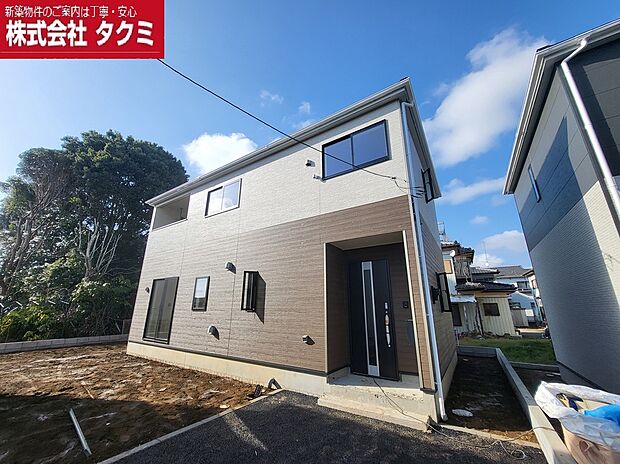 【3号棟外観写真】3号棟からお庭スペース。