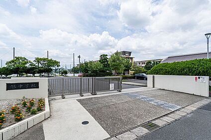 旭中学校 2890m