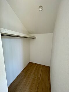 ウォークインクローゼット(4号棟)