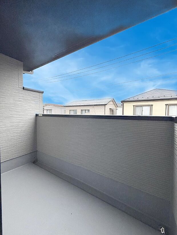 ■ 季節の移ろいを感じられる開放的な空間です