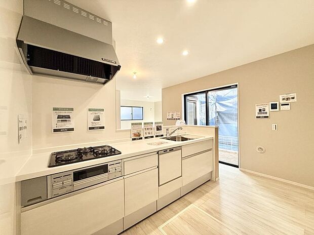 ■家族の絆を深める、温もりのあるキッチン