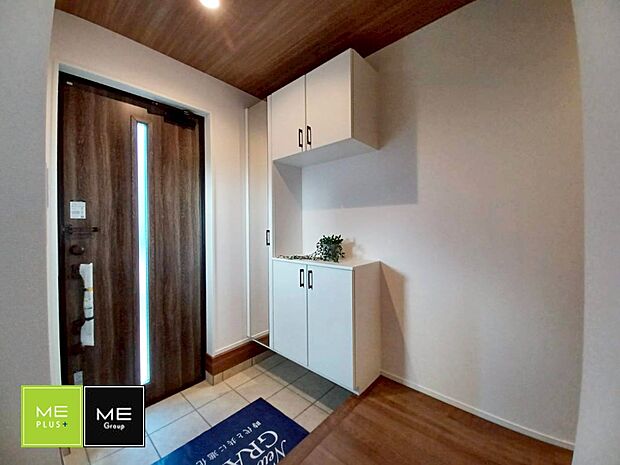 ■ 毎日を気持ちよく迎える、明るく温もりのある玄関