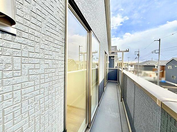 ■ 季節の移ろいを感じられる開放的な空間です