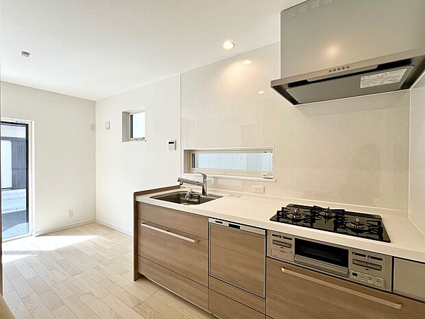 ■さりげないデザインが日常をセンスよく演出※家具はCGです