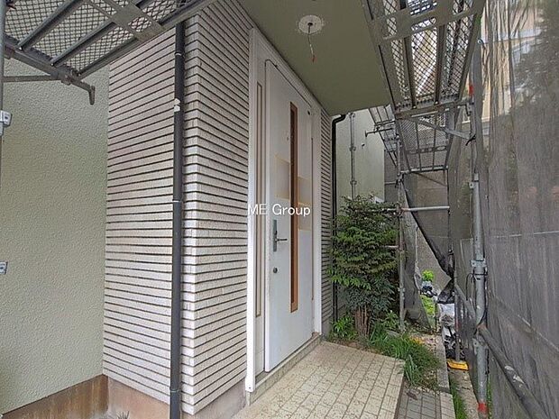 ■ 心地よい暮らしへとつながる、温かい玄関
