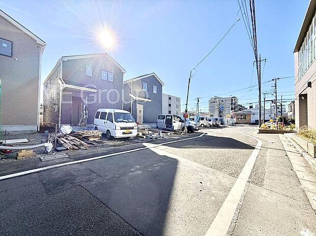 【前面道路含む現地写真】■家族とのお出かけが楽しくなる環境です