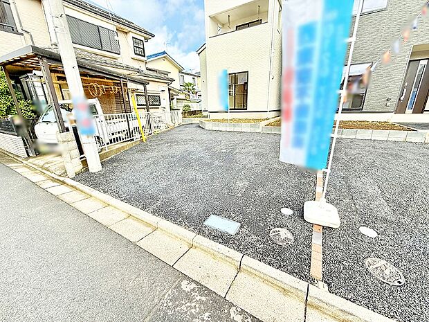 【駐車場】■快適な駐車スペースで安心