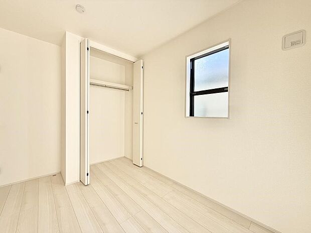 【子供部屋】■仕事や勉強のスペースに使うことで、集中しやすく静かな環境が整います