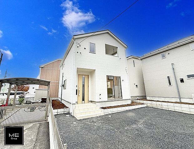 【現地外観写真】■家族みんなが笑顔で過ごせる、安心感のある住まい