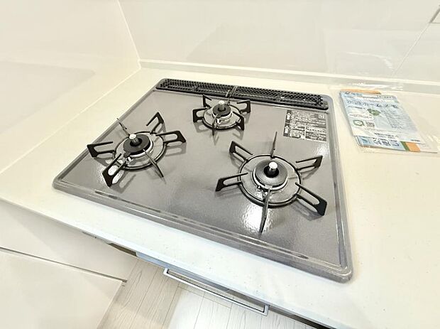 【3口ガスコンロ】■一度に多くの料理ができ便利で効率的