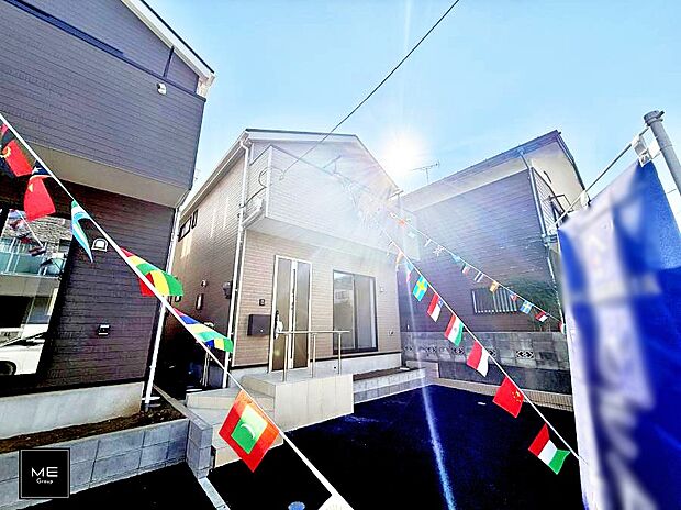 【現地外観写真】■家族みんなが笑顔で過ごせる、安心感のある住まい