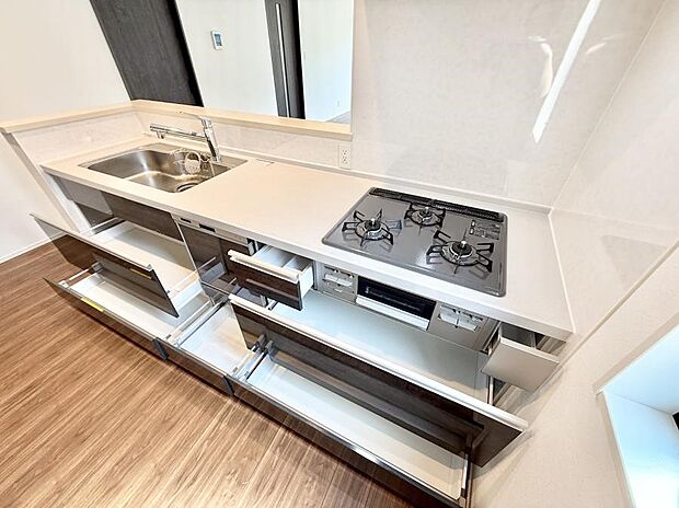 【キッチン】■料理がもっと楽しくなる、快適なキッチン空間