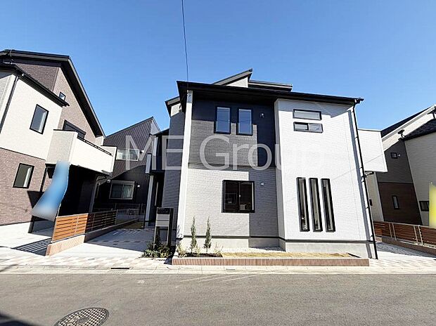 【現地外観写真】■暮らしを豊かにする充実した仕様設備で快適に