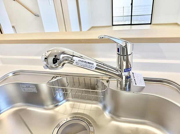 【浄水器】■不純物をしっかり除去して安心して飲めます