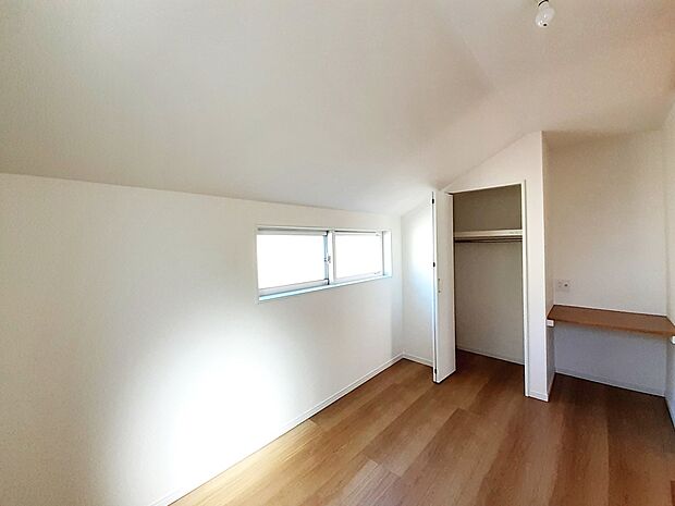 【リビング以外の居室】■落ち着いた雰囲気の心が安らぐ和室