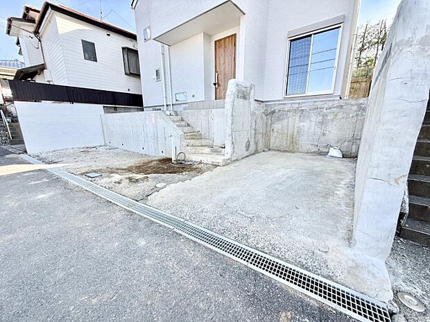 【駐車場】■自宅にカースペースがあると助かります