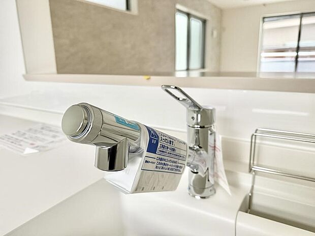 【浄水器】■不純物をしっかり除去して安心して飲めます