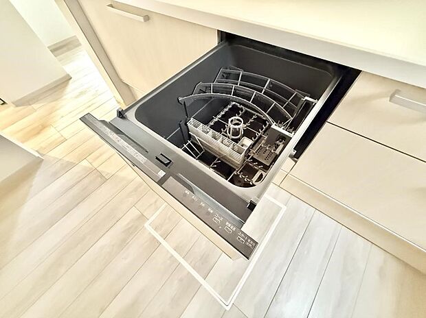 【食洗機】■手間なく洗浄!食器をピカピカに仕上げてくれます