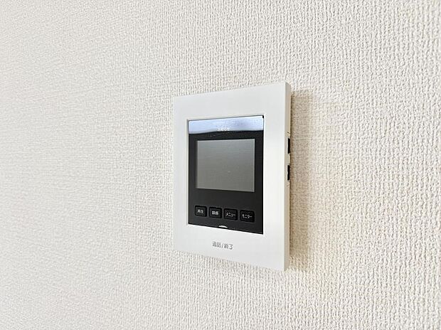 【TVモニター付インターフォン】■訪問者を確認できて安心感が増します