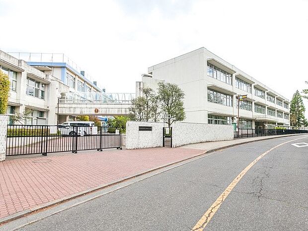 羽村市立羽村第一中学校(約1,100m・徒歩14分)