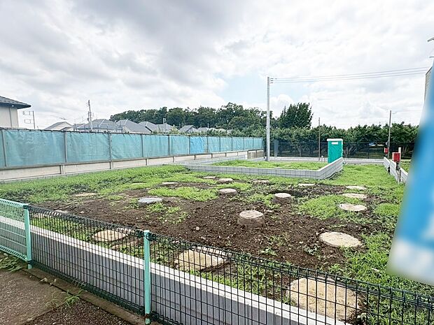 【現地外観写真】2号棟 現況写真
