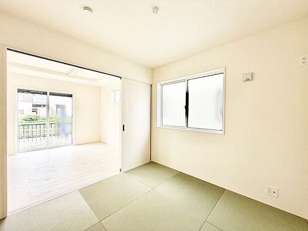 【リビング以外の居室】2号棟 ■落ち着いた雰囲気のお部屋で心が安らぐ空間