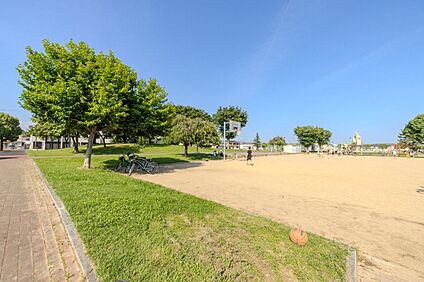 付城公園 210m