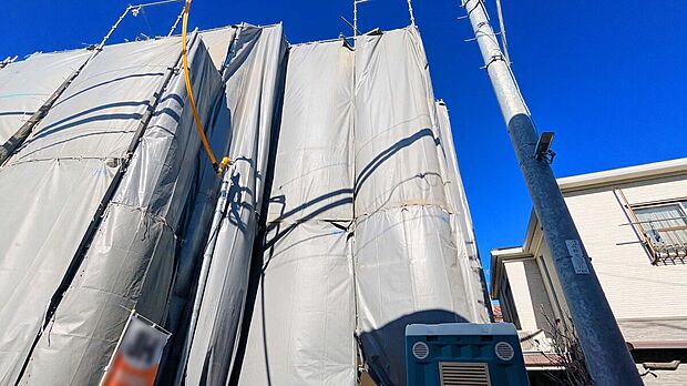 【現況:12月撮影】保育園や小学校が徒歩10分圏内にあり、スーパーやコンビニなどの商業施設も徒歩10分圏内に揃う子育てにも適した住環境!
現地(2025年12月)撮影