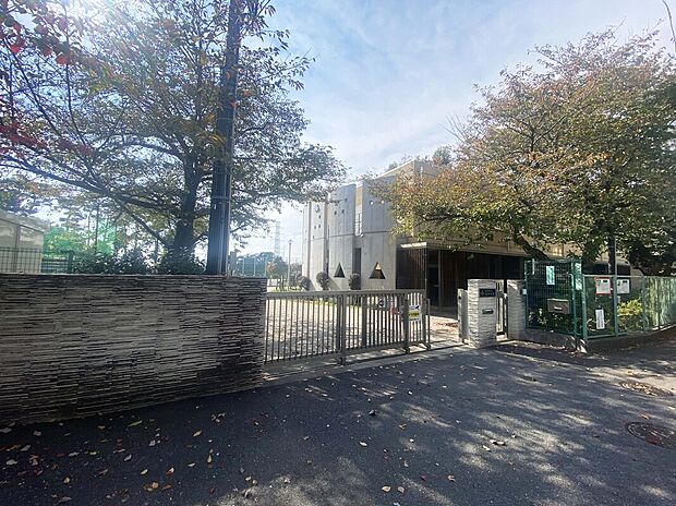 世田谷区立砧中学校（約2,200m）