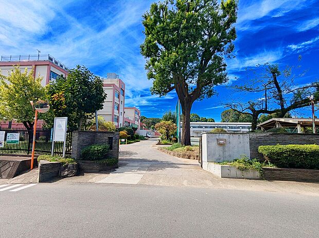 調布市立神代中学校（約1,500m）