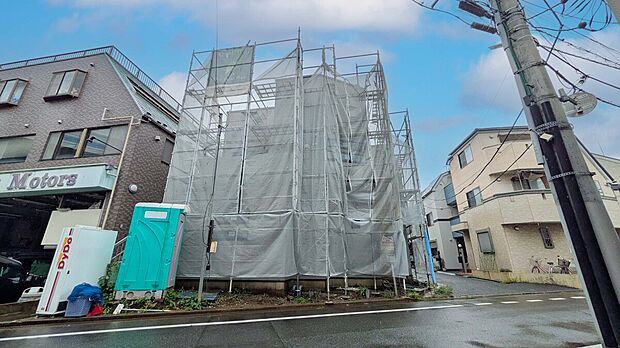 【現況：2026年9月撮影】カースペース付き居室４部屋のゆとりある間取りプラン！