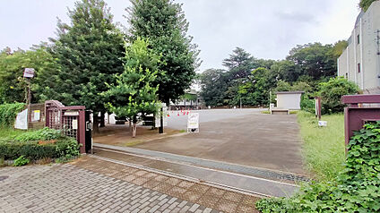 台東区立 防災広場 初音の森 180ｍ