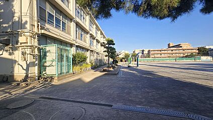 上石神井小学校 650ｍ