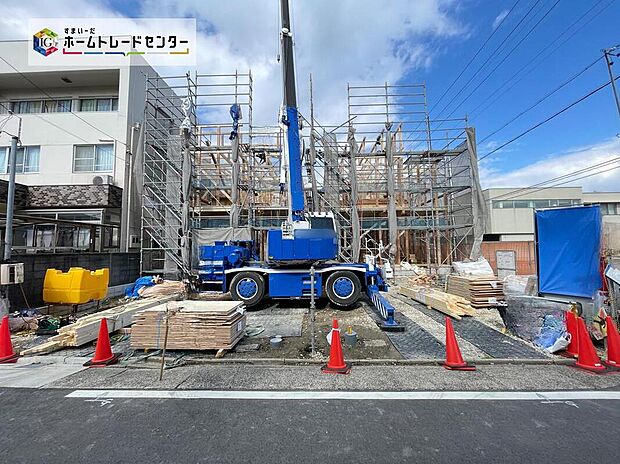全２邸☆
完成に向けて現在建築工事中です☆土日・平日を問わず毎日モデルハウスにて物件説明会を開催中☆お気軽にお問い合わせ下さい☆