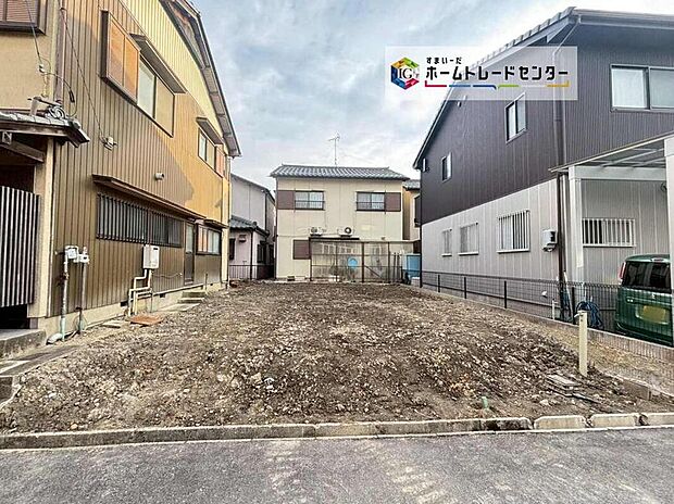 全１邸☆
並列駐車２台可能♪
完成に向けて現在建築工事中です☆住宅の構造や設備仕様・完成イメージなどの資料もお送りいたします♪お気軽にお問い合わせ下さい☆