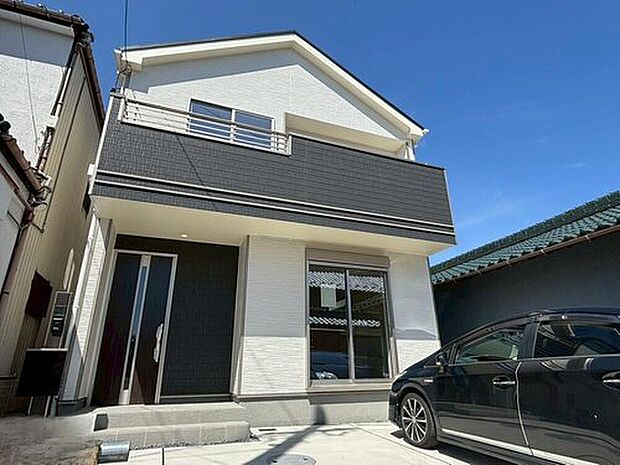 全１邸
完成しております！本日内覧可能です！弊社では現地販売会を行っておりません。現地ご見学の際はお気軽にお問い合わせ下さい☆