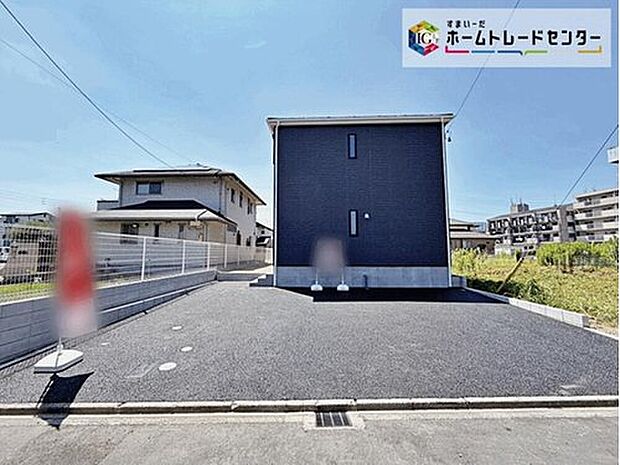 一戸建てのメリットは、「自分の土地」を自由に使えること。好きなペットが飼えるほか、ガーデニングやDIY、車やバイクの手入れなど様々な趣味を楽しめます♪