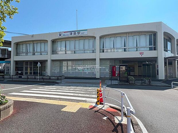 津島まで2600m