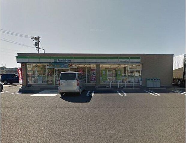 ファミリーマート北名古屋徳重杁ノ口店（約650m）