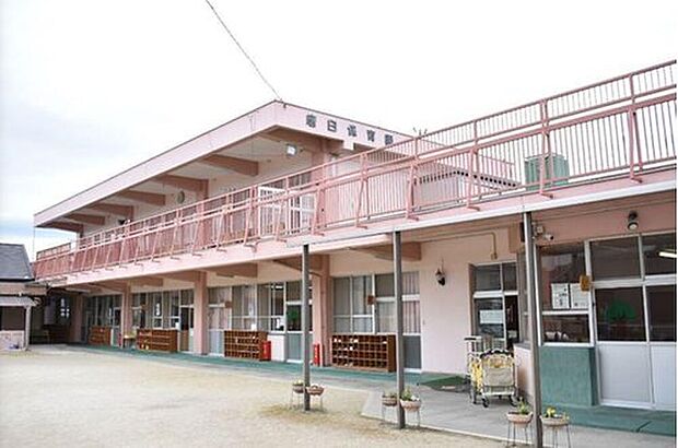 幼保連携型認定こども園唐臼こども園（約740m）