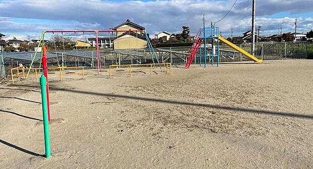 池西ちびっ子広場（約400m）