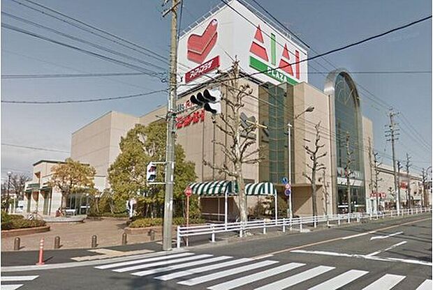 フィールアイアイプラザ(約1,100m)