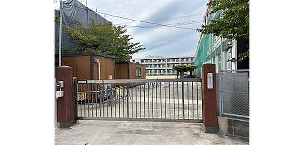 名古屋市立荒子小学校(約1,400m)