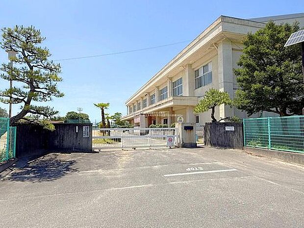 稲沢市立大里中学校（約2,031m）