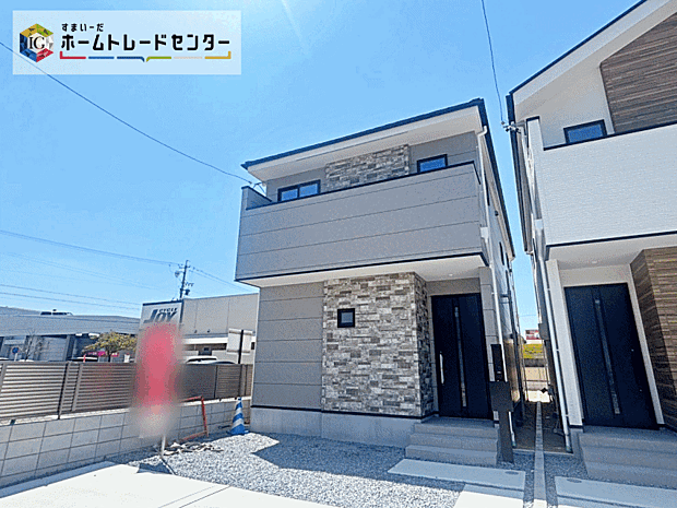 【現地外観写真】全2邸☆2号棟
堂々完成しました!ぜひ現地にて、実際の建物・街並み・日当たり、住宅の構造や設備仕様など、いつでもお気軽にお問い合わせ下さい。