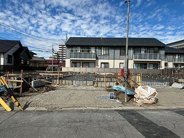 【現地外観写真】住宅の構造や設備仕様・完成イメージなどのご質問はいつでもお気軽にお問い合わせ下さいませ☆資料もお送りいたします♪