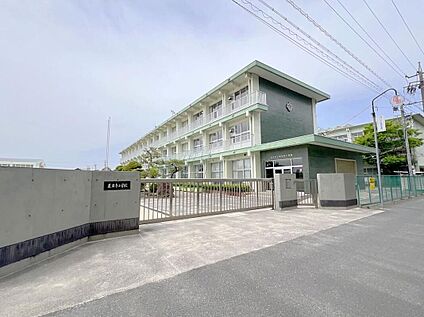 あま市立甚目寺小学校 800m(徒歩10分)