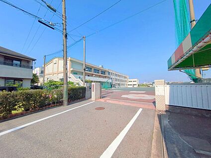 名古屋市立赤星小学校 500m (徒歩7分)